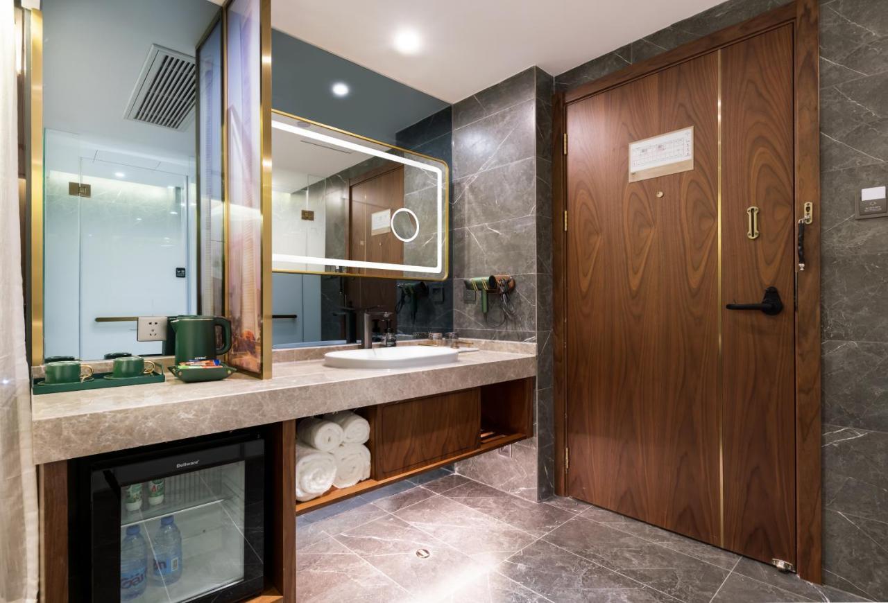 Nost Algia S Hotel Near Beijing Cbd - Cctv, China Zun, Skp And Sanlitun, Tian'Anmen Square, Forbidden City, Free Daily Necessities, Free Night Snack, Free Laundry, English Communication Well, Free Travel Advice , Free Gymnastic, Luaran gambar