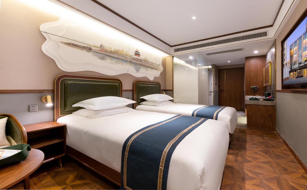 Nost Algia S Hotel Near Beijing Cbd - Cctv, China Zun, Skp And Sanlitun, Tian'Anmen Square, Forbidden City, Free Daily Necessities, Free Night Snack, Free Laundry, English Communication Well, Free Travel Advice , Free Gymnastic, Luaran gambar