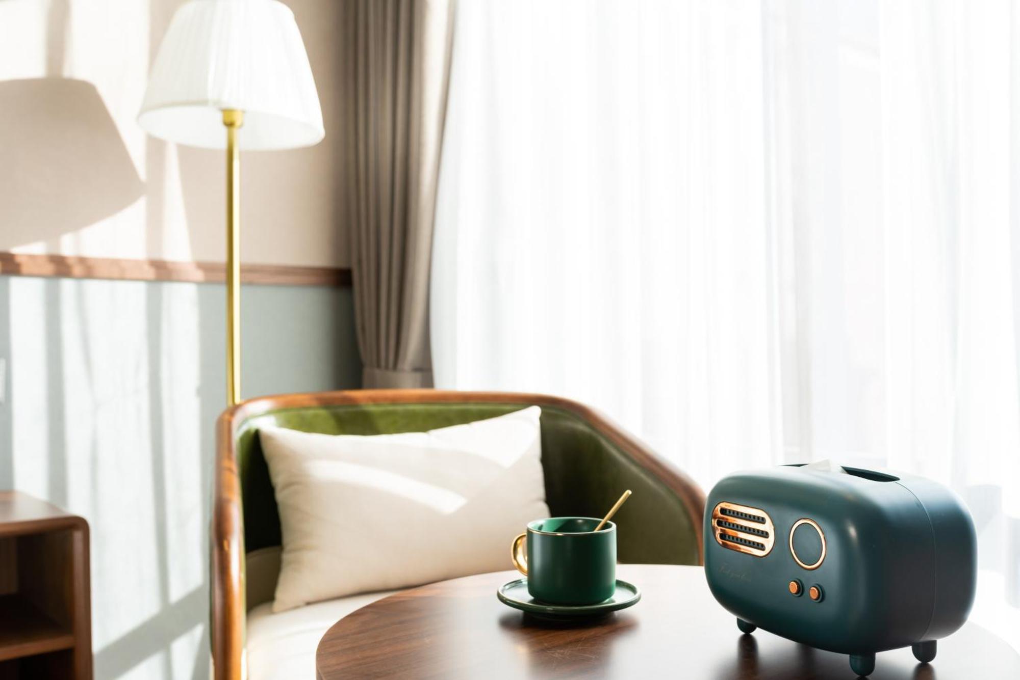 Nost Algia S Hotel Near Beijing Cbd - Cctv, China Zun, Skp And Sanlitun, Tian'Anmen Square, Forbidden City, Free Daily Necessities, Free Night Snack, Free Laundry, English Communication Well, Free Travel Advice , Free Gymnastic, Luaran gambar